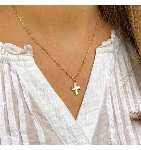 collier communion croix nacre blanche