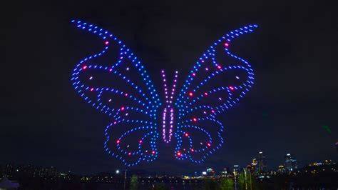 Feu d’artifice et drones au parc de l’Étoile
