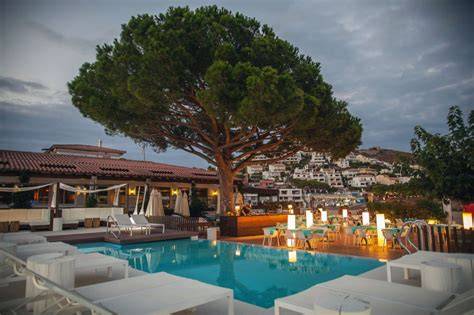 Cala Montgó et hôtel Can Miquel