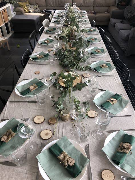 table anniversaire décorée thème Schtroumpfs