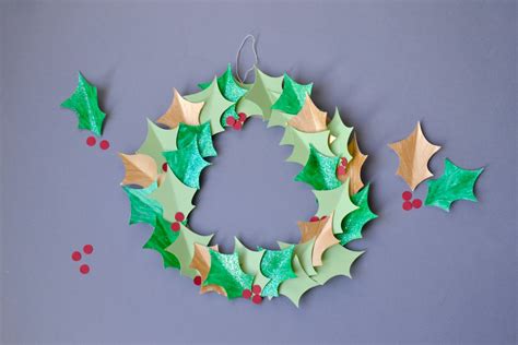Couronne de houx en papier