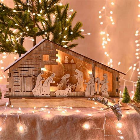 Veillée de Noël et crèche illuminée