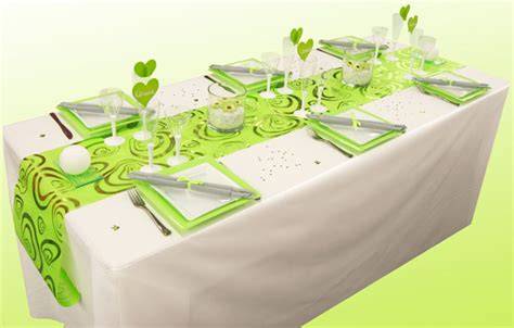 table communion fille vert anis marron
