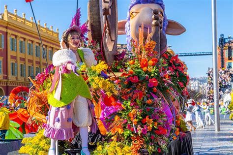 Carnaval de Nice, chars et bataille de fleurs