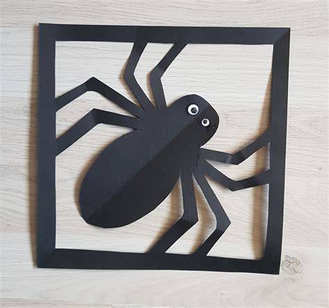 Araignée papier 3D noire yeux blancs