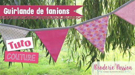 Couture continue des fanions sur biais