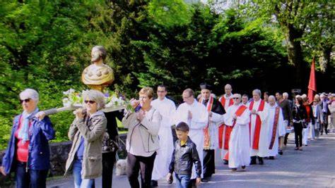 Procession traditionnelle lundi Pentecôte