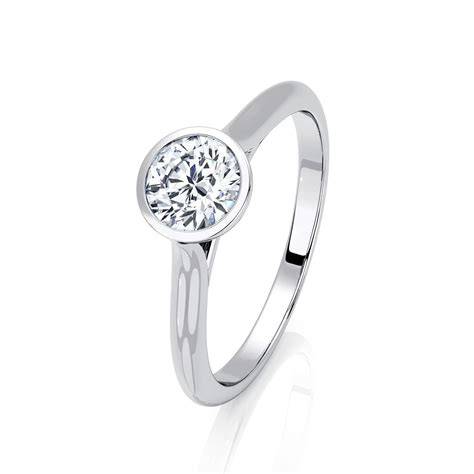 bague solitaire diamant serti clos