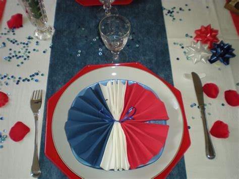 Décoration du 14 juillet bleu blanc rouge