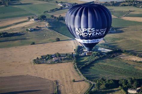 Vol en montgolfière au-dessus de Provence