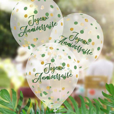 Ballons confettis cadeaux joyeux anniversaire