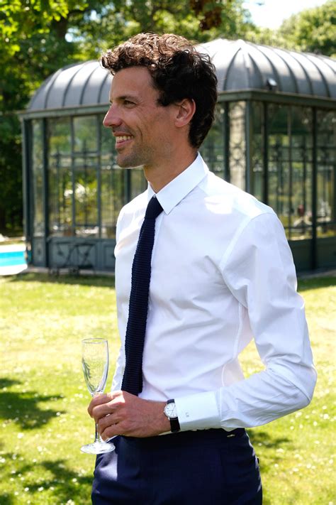 chemise mariage homme design élégant (8 words)
