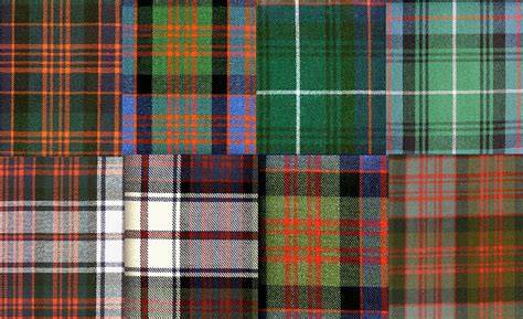 Illustration des tartans et motifs du kilt irlandais