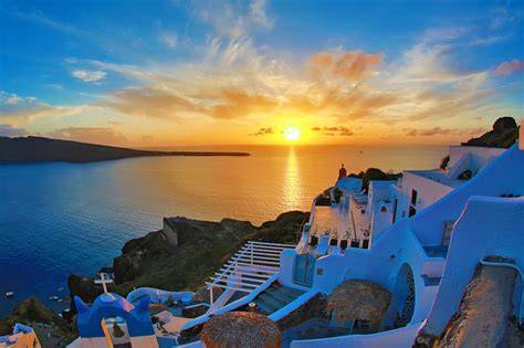 couchers de soleil à Santorin et ambiance romantique