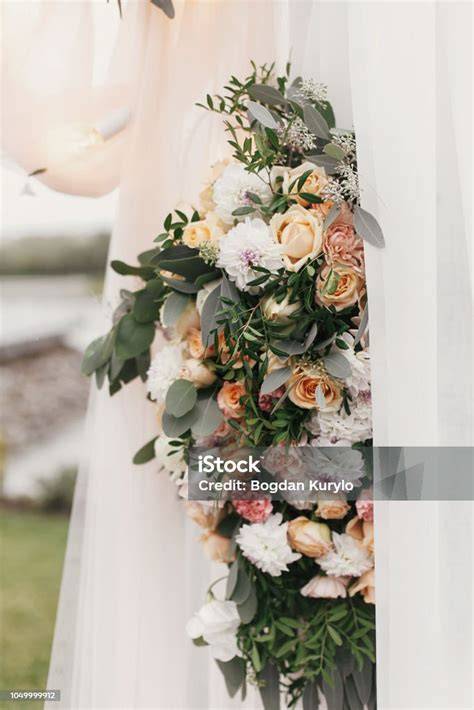 images de bouquets pastel et élégants